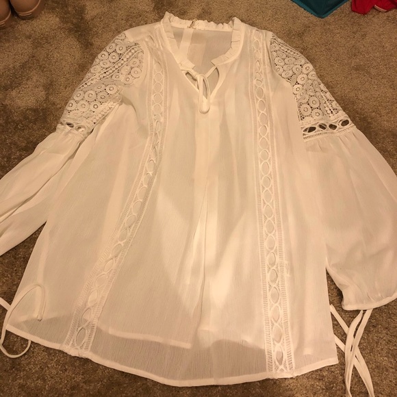 Long tunic with crochet detailing - Picture 1 of 4